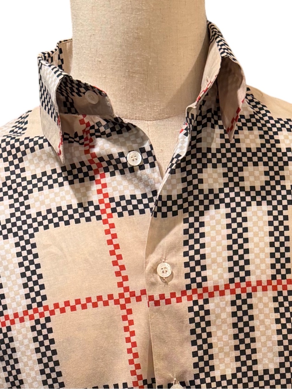 Burberry VTG Sz M Classic Beige Checked Short-Sleeve Button-Up Shirt (0921) - Picture 2 of 11